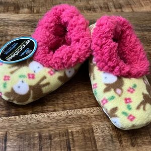 Snoozies cozy foot coverings size 9-10t